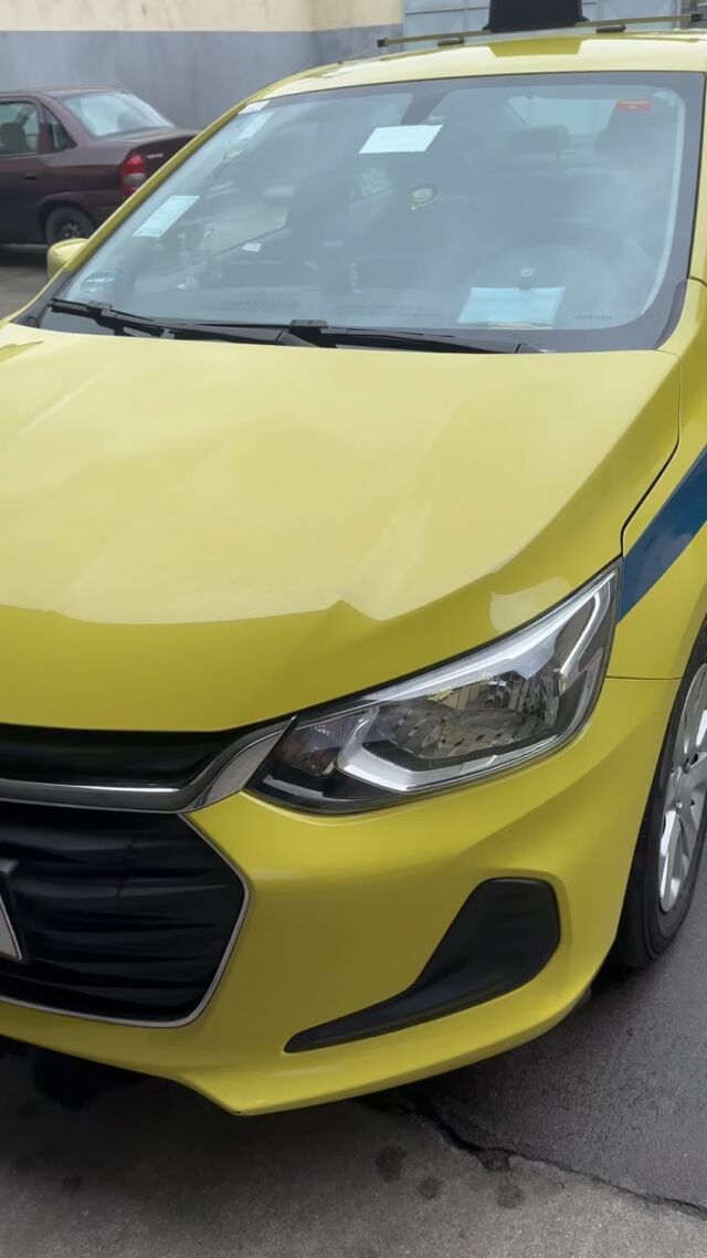 Chevrolet Onix Plus supera híbridos e é o carro flex mais econômico do  Brasil